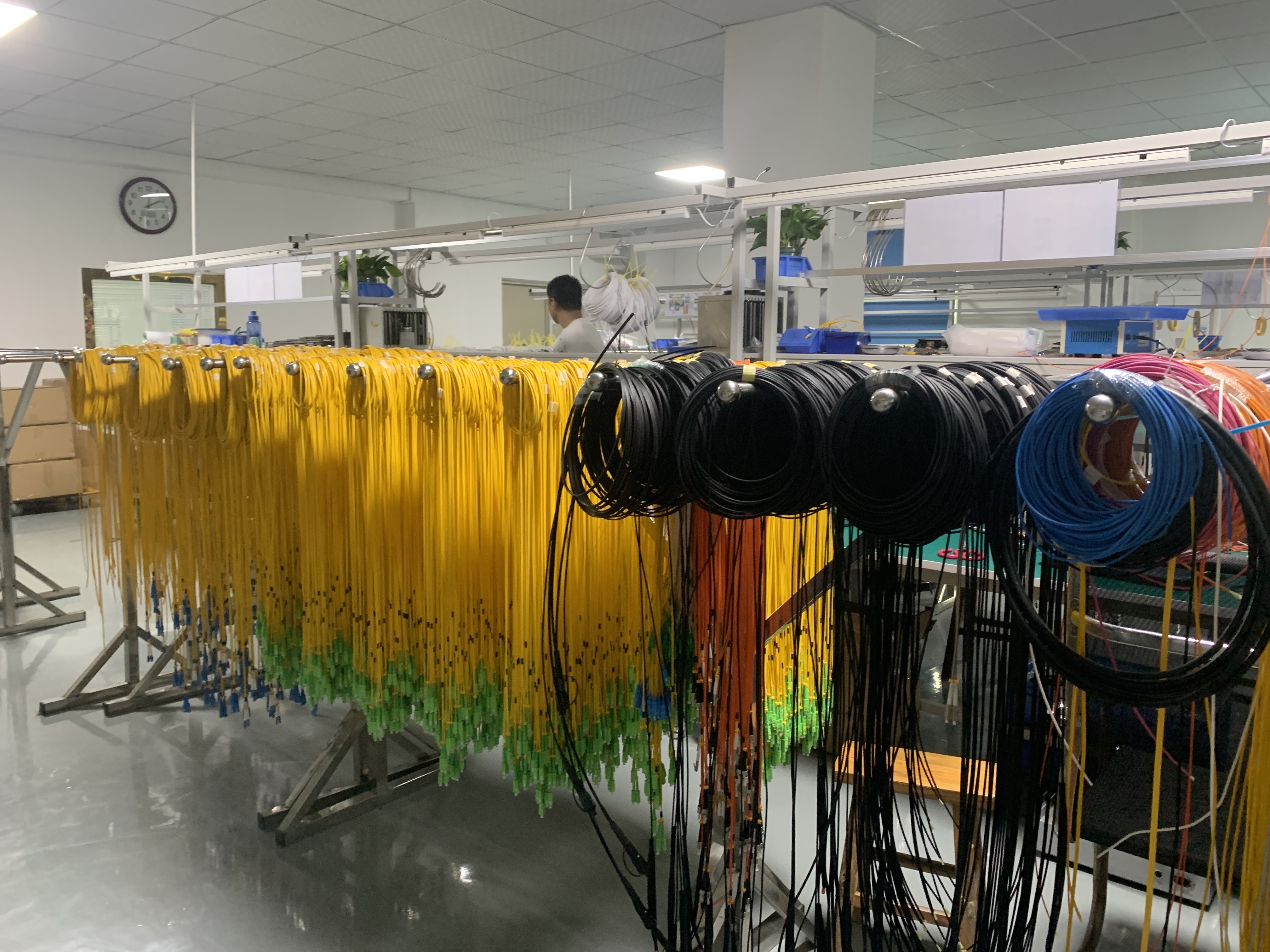 Ultimi blog aziendali su Quali sono gli standard di prova per i cavi patch in fibra ottica?