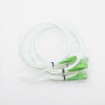 comprare Bianco G657A2 LSZH di simplex 3mm di singolo modo dello Sc APC della treccia del cavo a fibre ottiche fabbricazione online