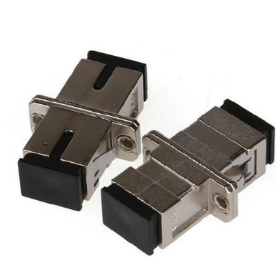 comprare Adaptore a fibra ottica SC Simplex ad alta precisione con alloggiamento in metallo e bassa perdita di inserimento fabbricazione online