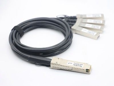 comprare Cavo ottico Dac Qsfp+ a 4x SFP+ 10g Cavo in rame Twinax ad alta velocità 5M fabbricazione online