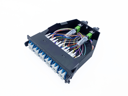 comprare 8 assemblaggio cavi APC della hydra del modulo G657A2 LSZH della cassetta delle fibre MPO fabbricazione online