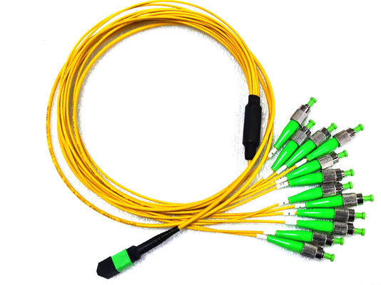 comprare 12 maschio della fibra MPO APC a giallo di sblocco di singolo modo 9/125um del cavo di toppa di uscita di FC APC fabbricazione online