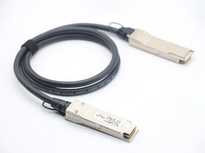 Tasso di trasferimento dati senza soluzione di continuità di 40 Gbps 100G QSFP28 a QSFP28 1M cavo DAC per la trasmissione dati
